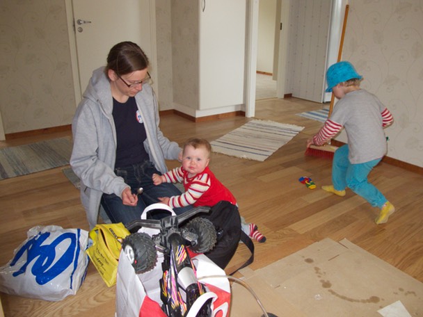 Husbygge 100513- 14